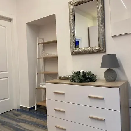 Acquazzurra Apartment